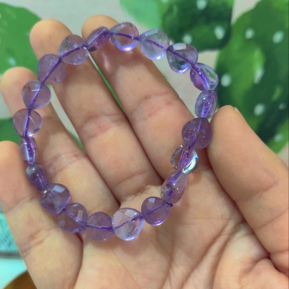 Faceted heart amethyst bracelet
